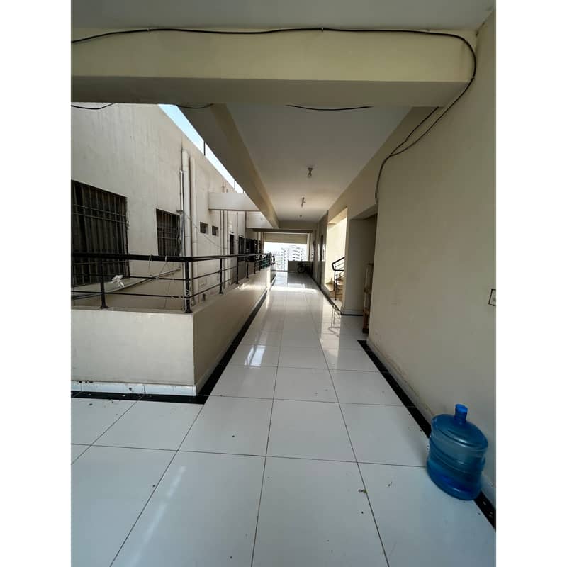 700 Sqft 2 Bed Lounge Leased Road Face Apartment For Sale In Mehran Tower 3