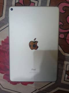 I PAD MINI 5 . . 10/10 CONDITION FRESH PIECE 64 GB BOX CHARGER