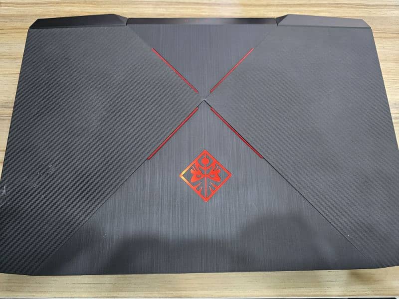 HP OMEN 17-an0xx Gaming Laptop 5