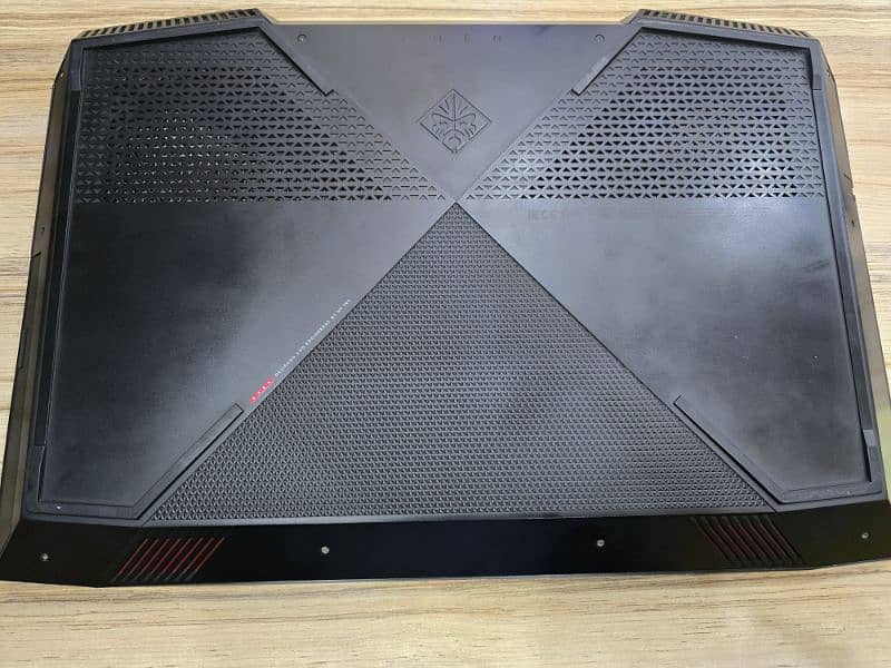 HP OMEN 17-an0xx Gaming Laptop 6