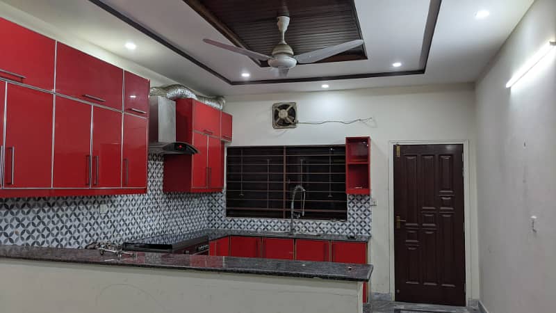 22 Marla house for rent available in Iqbal Avenue face to Housing Society Lahore Bijli Pani gas available 0