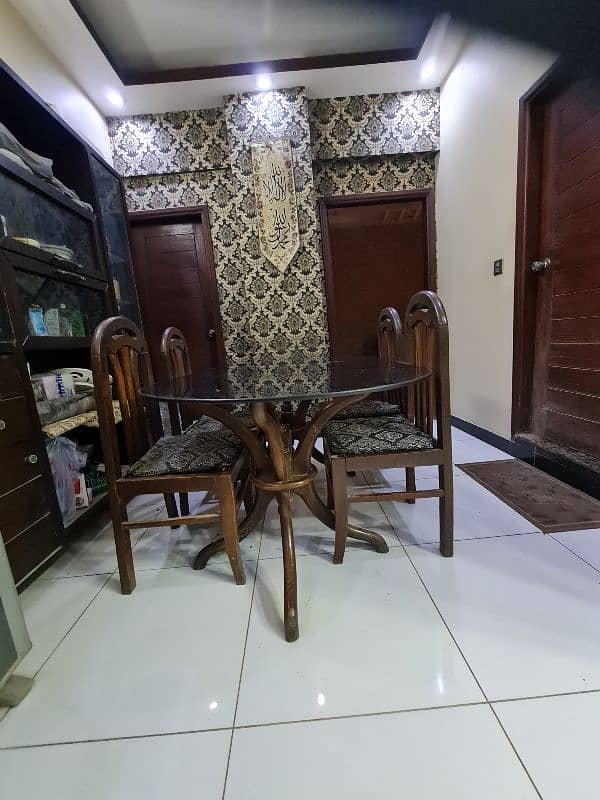 Dining Table with 4 chairs 2