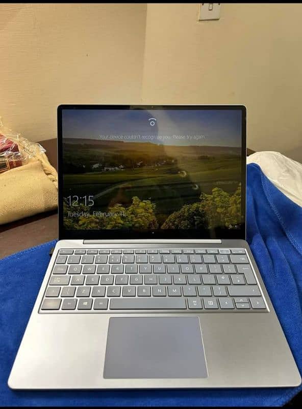 Microsoft Surface Laptop Go 8gb 256gb 0