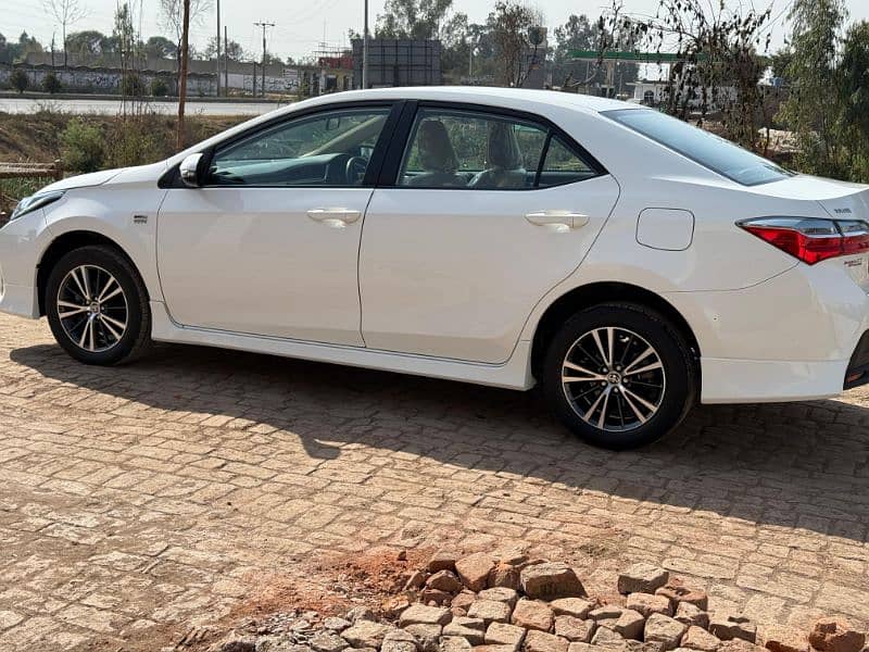 Toyota Corolla Altis 2022 18