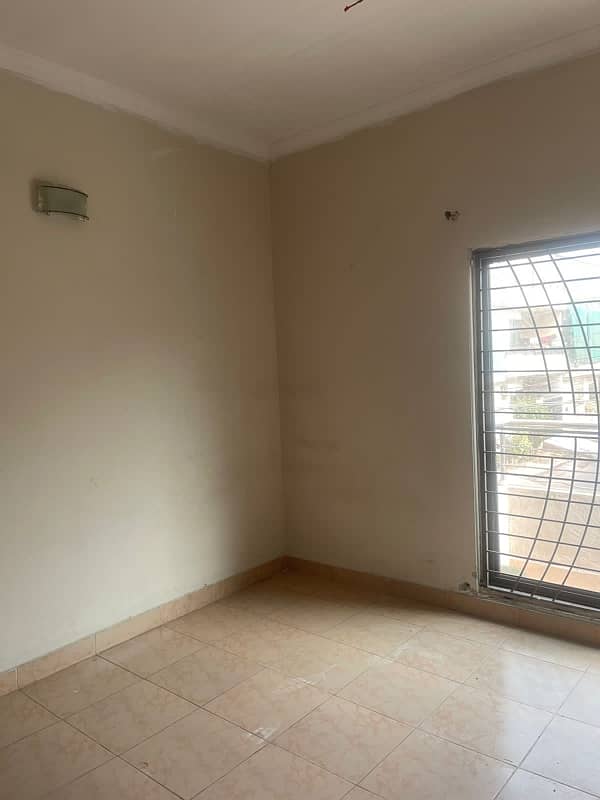 5 marla tile floor full house Is for rent 2