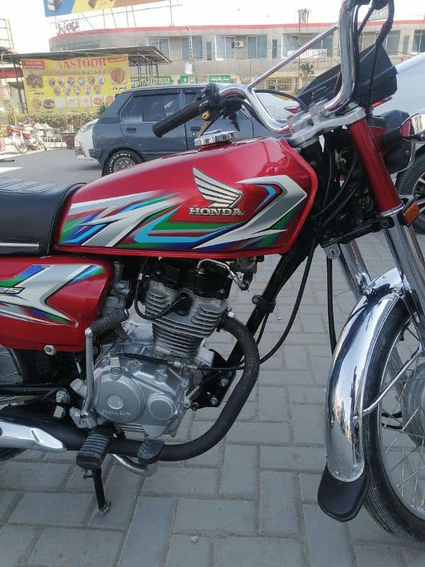 Honda cg 125 model 2023(ISLAMABAD number) 5