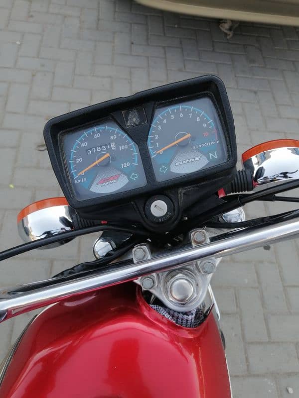 Honda cg 125 model 2023(ISLAMABAD number) 8