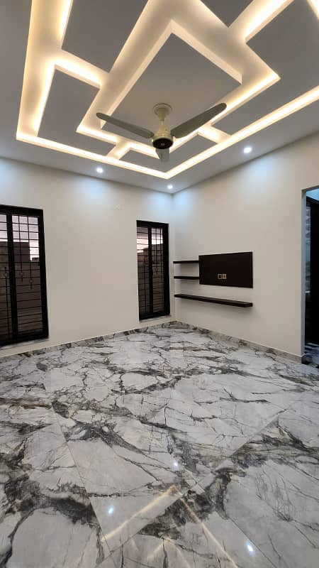 10 Marla Upper Portion 3 Bed Like Brand New Available For Rent In Overseas A Block Bahria TOwn Lahore 3