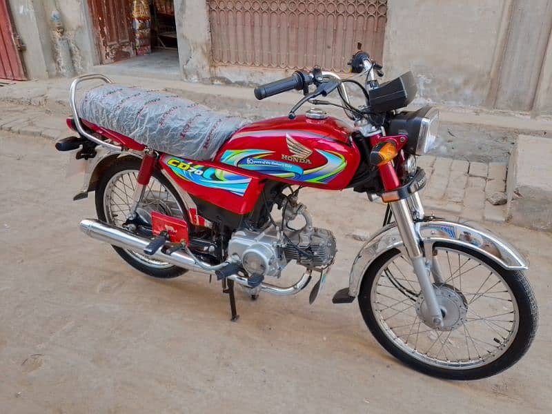 Honda CD 70 motorcycle for sale model 2024 03708340134//03057210160 2