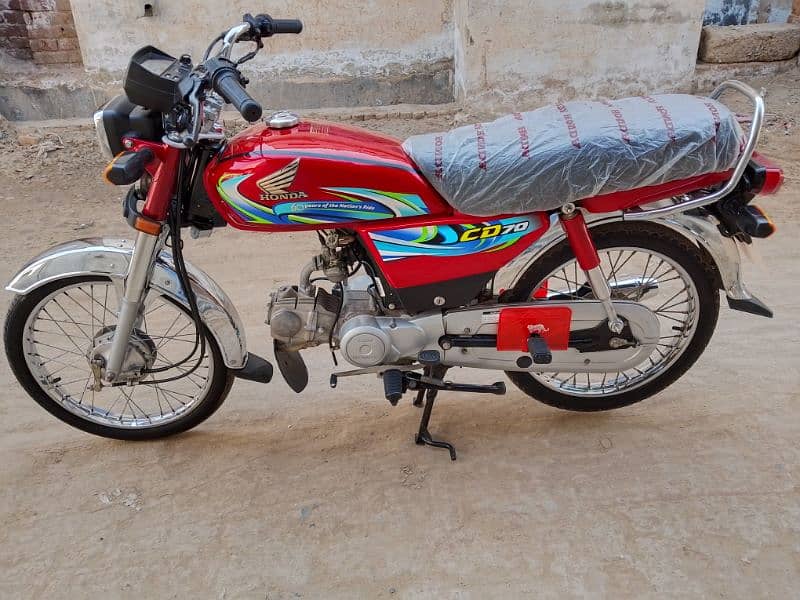 Honda CD 70 motorcycle for sale model 2024 03708340134//03057210160 16