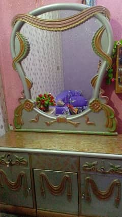 dressing table