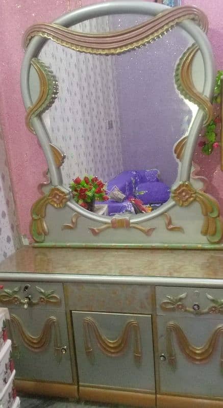 dressing table 2