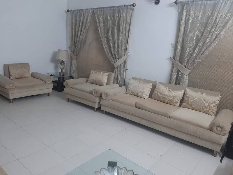 5 seater Sofa set 0