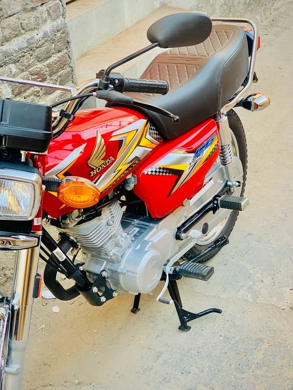 Honda 125 2025 Modal Red /24 2