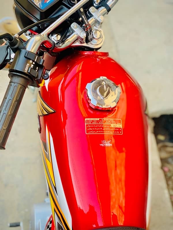 Honda 125 2025 Modal Red /24 5