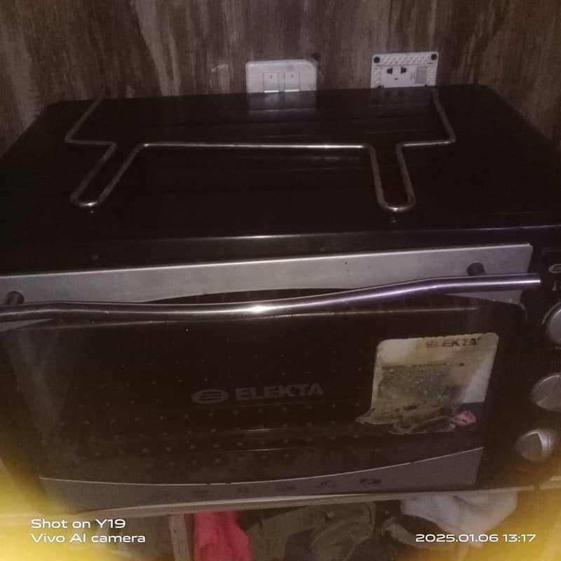 Good Ccondition Elekta 43L Electric Oven Toaster 6