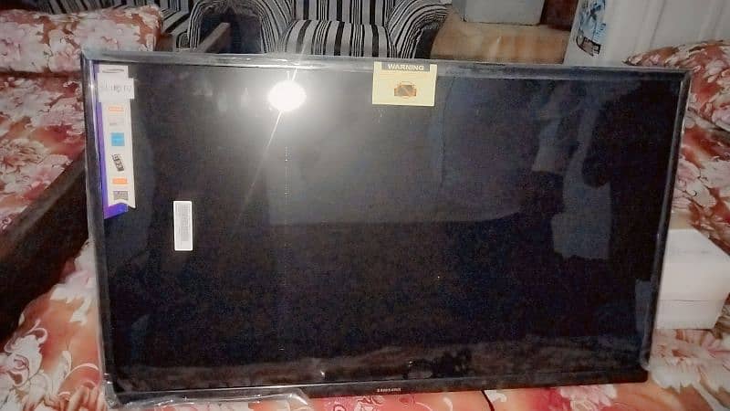 32 INCH ANDROID LED MALAYSIAN MADE SAMSUNG 0306-6795256 5