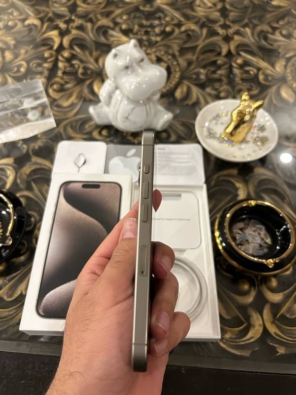 iPhone 15 Pro Max Natural Titanium 256gb Factory Unlock!(03057530000) 5