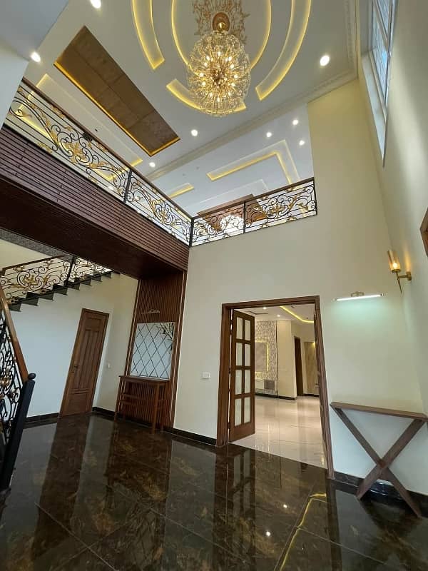 1 Kanal Beautifully Designed Spanish House for Rent in DHA Phase 8 16