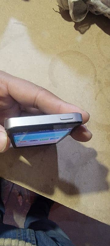 iPhone 5s non pta 32gb 9