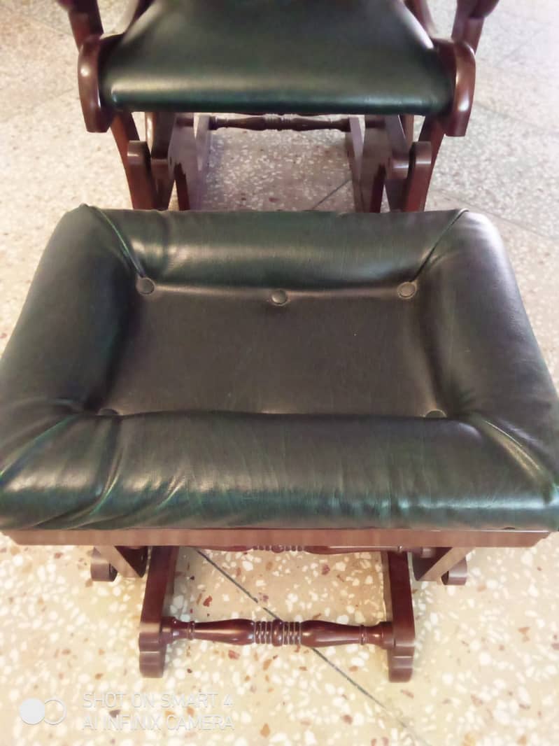 Rocking Chair Set–Bought from Lok Versa –Excellent Condition 2