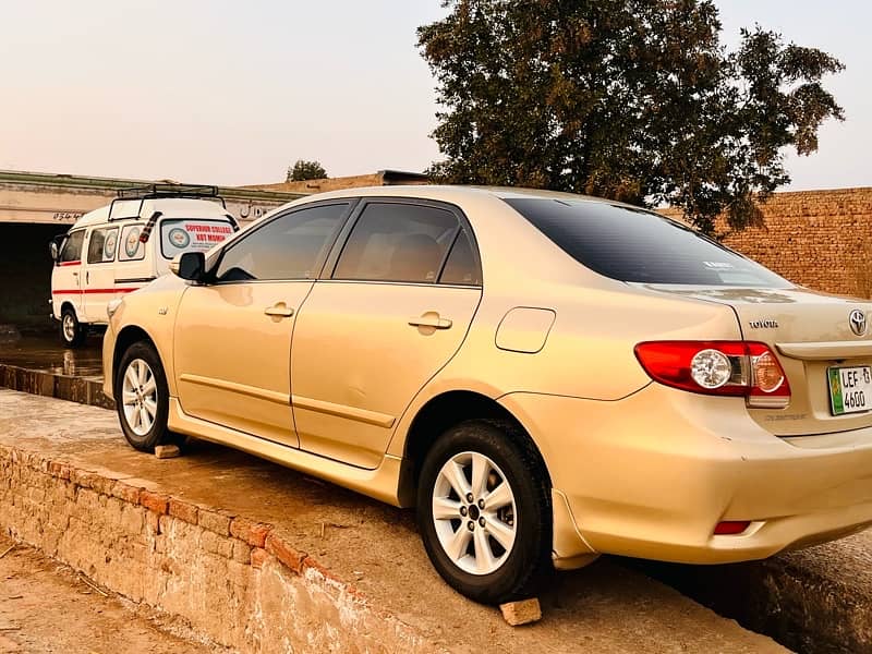 Toyota Corolla Altis 2013 0