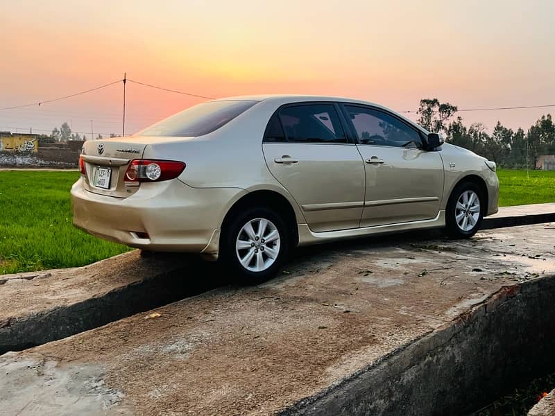 Toyota Corolla Altis 2013 2