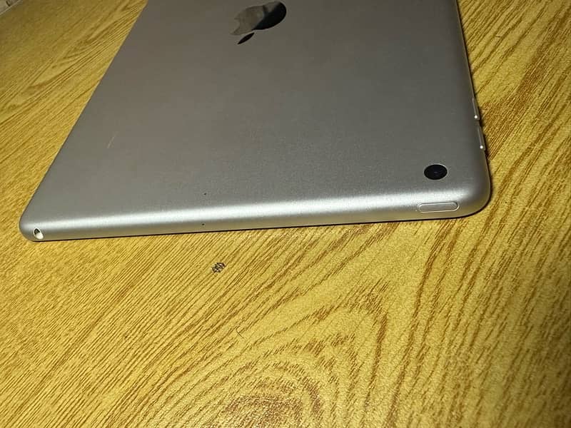 iPad 9th Gen 64GB 5