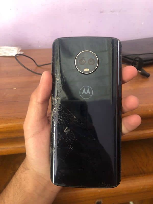 Moto g6+ 4/64gb aproved 4