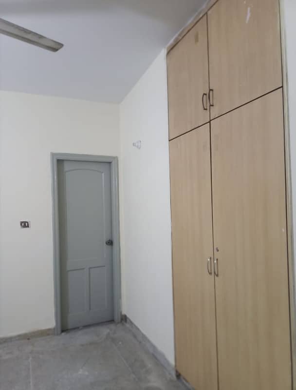 10 Marla 3 bed Full House For Rent Eden Avenue Main Aiport Road Near Ring Road, Dha phase 8, Bhatta Chowk 7