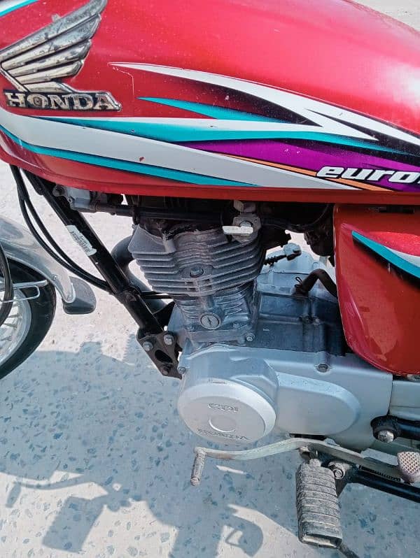 Honda 125 2014/15 Lahore number 4