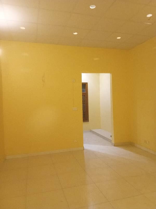 300, SQ YARDS FIRST FLOOR PORTION AVAILABLE BRAND-NEW SILENT COMMERCIAL OFFICE USED 1