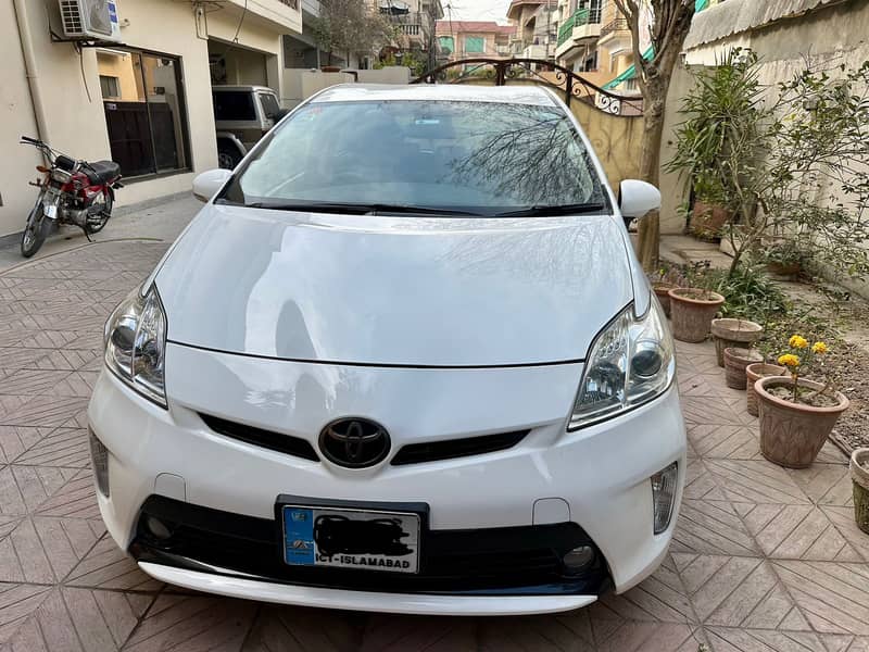 Toyota Prius S 1.8 2015 0