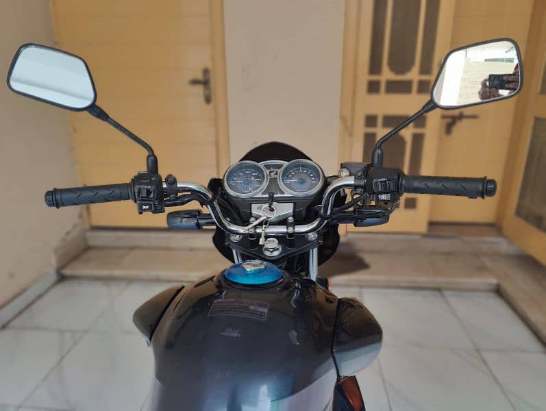 HONDA CB 150F ONLY 11KUSED 3