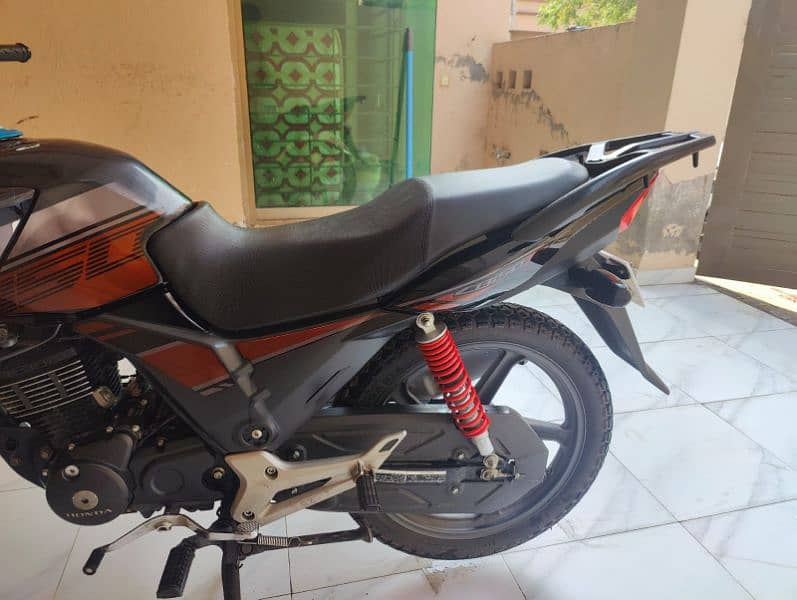 HONDA CB 150F ONLY 11KUSED 7