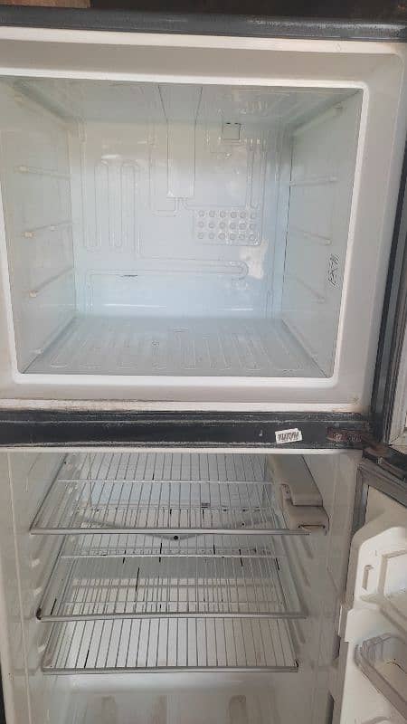 dawlance fridge for sale 2