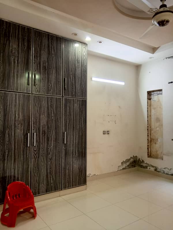 INDEPENDENT 10 MARLA HOUSE AVAILABLE FOR RENT IN RAVI BLOCK 21