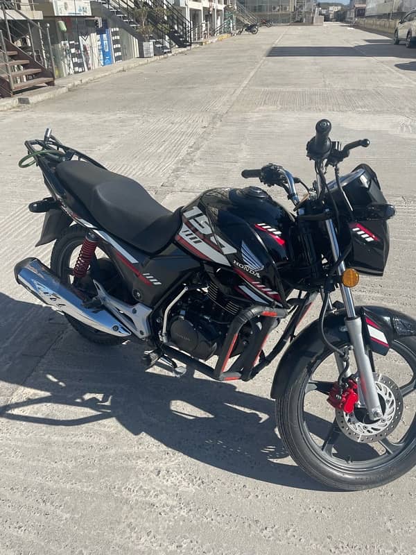 honda cb150F 12