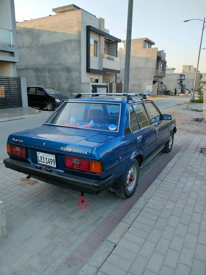 Toyota Corolla 1983 Antique  Model 3