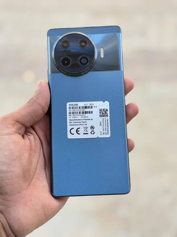 TECNO SPARK 20 PRO PLUS 0