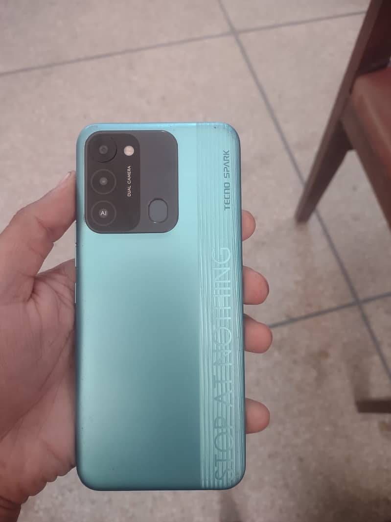 Tecno Spark 8C 0