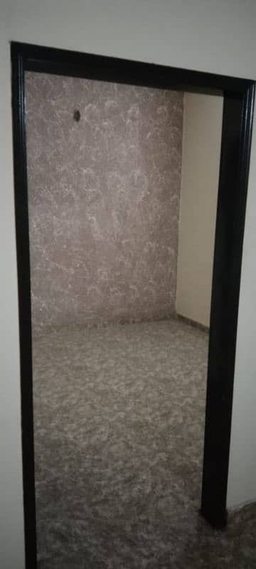 Porition for rent relwe gulshan. 10A 3 bed dd rent 52000 near johar mor 0