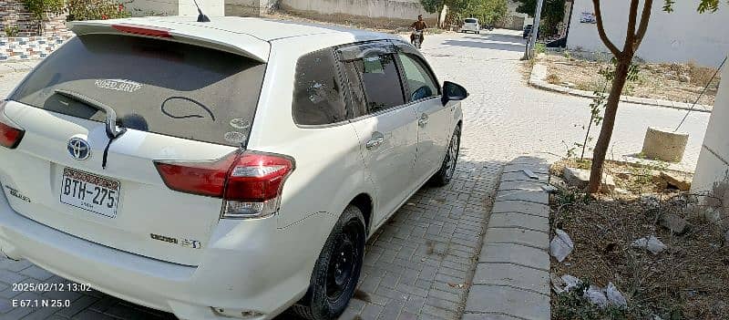 Toyota Corolla Fielder 2017 8