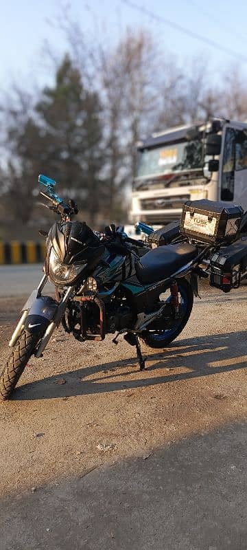 Honda Cb150f 2018 Model with boxes 5