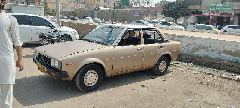 Toyota Corolla 1981 6