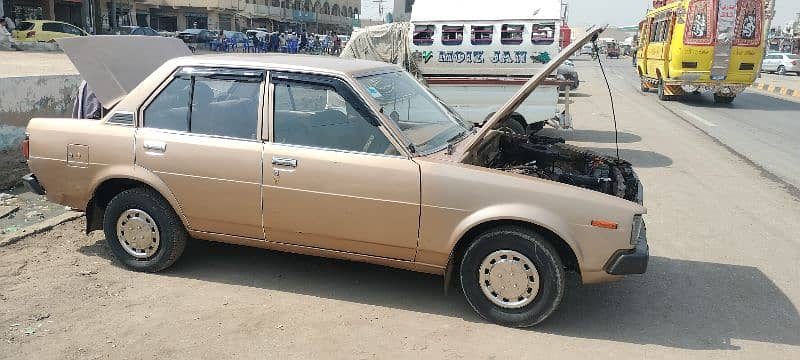 Toyota Corolla 1981 17