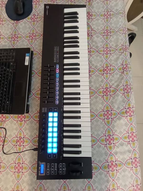 Novation Midi control 61 key 2