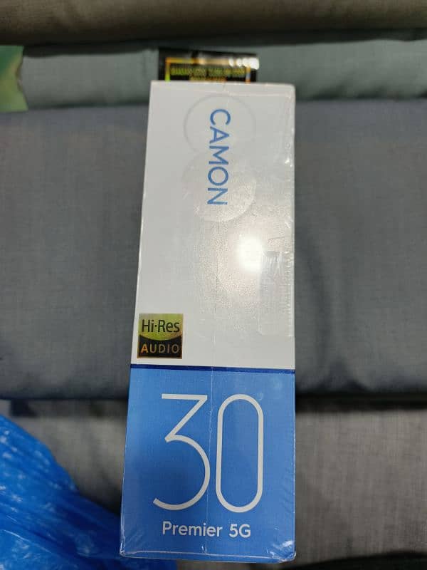 camon 30 premier 5g 1