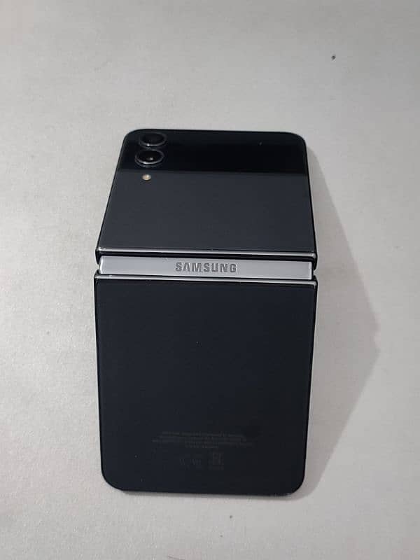 Samsung z flip 4 2