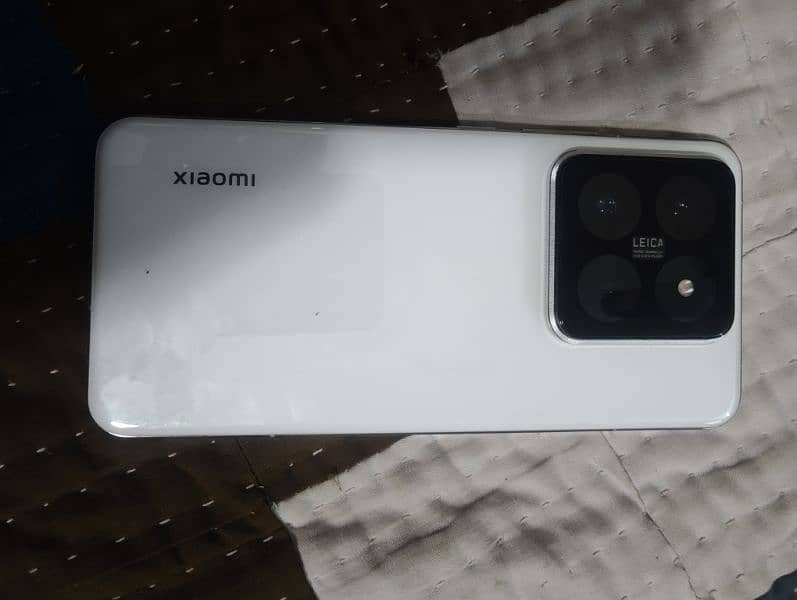 Xiaomi 14pro 12 256 striple 50 camera 6